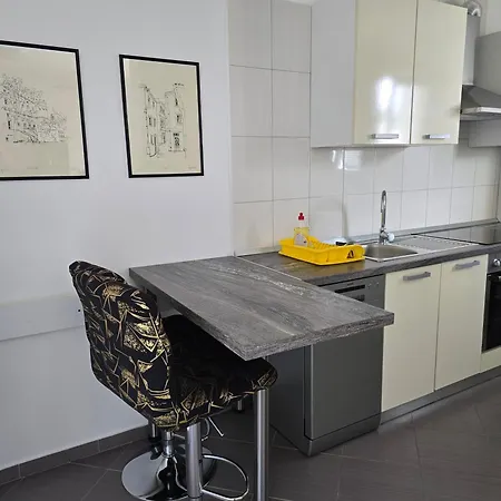 Apartment Magas *