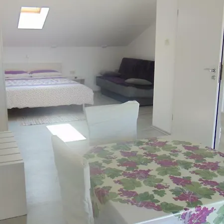 Apartment Magas *
